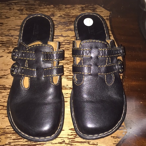 Born 2-buckle Mules/Slides/Clogs Black Leather 9M - Picture 2 of 8